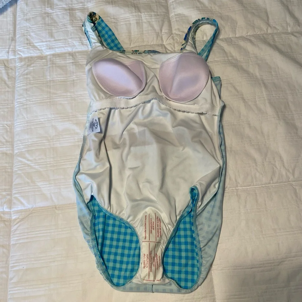 Lands End Lyrica 1 Piece Bathingsuit size 6P - Picture 6 of 6